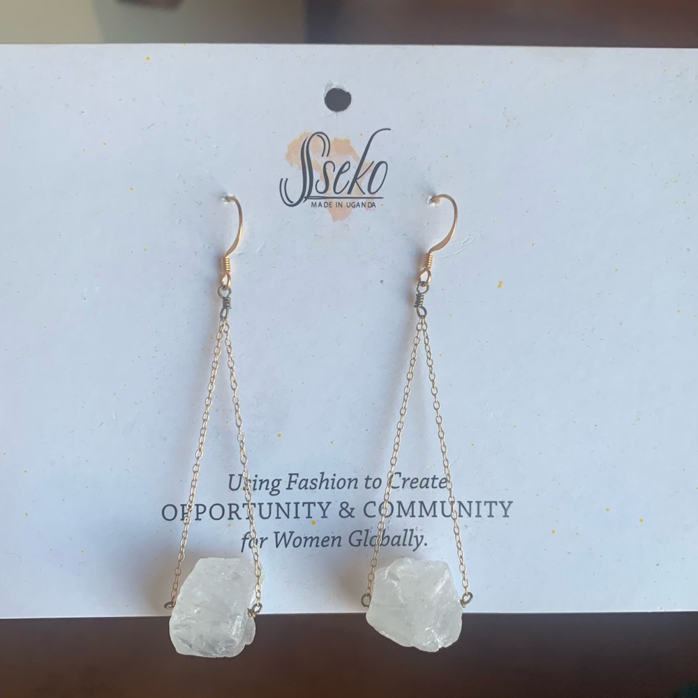 Quartz chain drop earrings